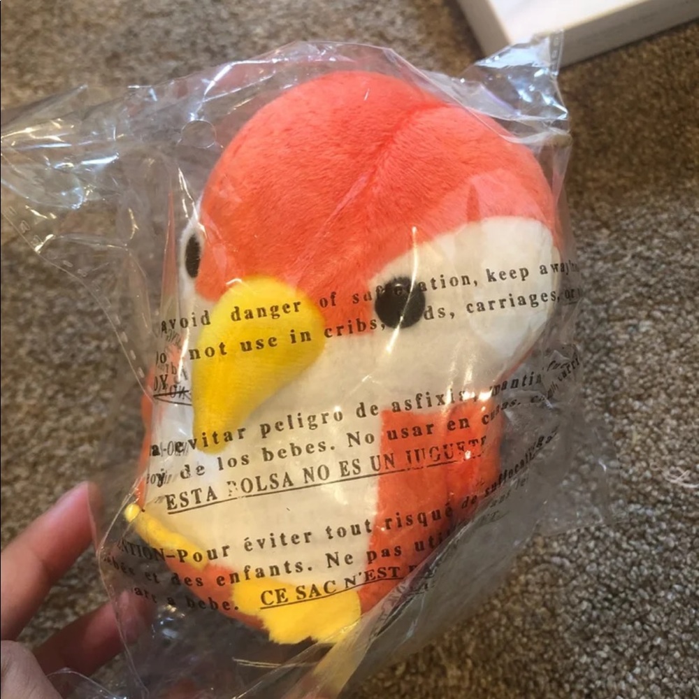 Bellzi Parrot Plushie!